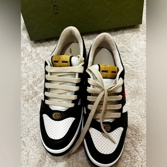 Gucci Men’s Black and White Web Logo Low Top Sneakers - Size 9.5 (US) Never Worn - Picture 8 of 10